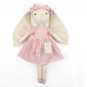 Mi pipo, muñeca de trapo conejita personalizada.
