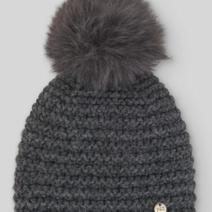 Paz Rodríguez, gorro con pompón pelo "Esencial" peltre.