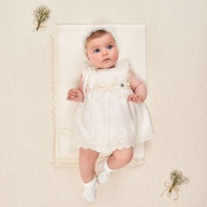 PAZ RODRIGUEZ vestido con braguita tela bordada y punto crudo.