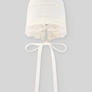 Paz Rodríguez, capota color crudo.