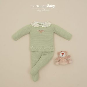 Pangasa, Conjunto bebé verde hoja flores.