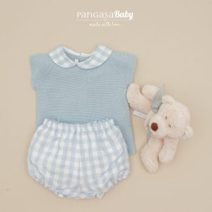 Pangasa, conjunto cuadrito vichy celeste.