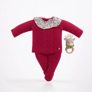 Pangasa, primera volante cherry con gorrito.