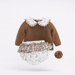 Pangasa, traje 2 piezas braguita chocolate.